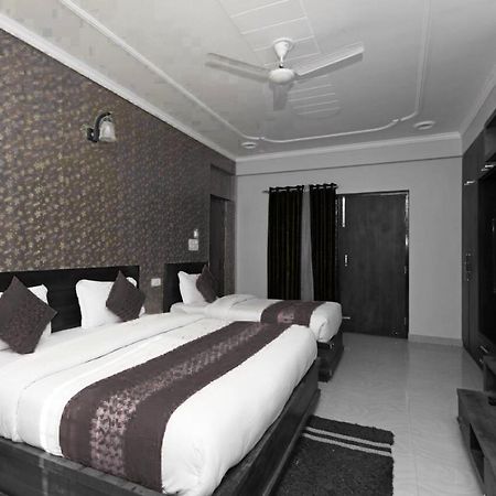 Oyo 11877 Royal Residency Hotel New Tehri Exterior photo