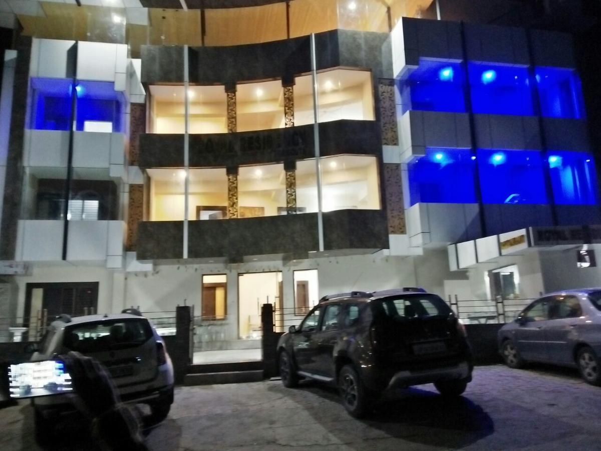 Oyo 11877 Royal Residency Hotel New Tehri Room photo