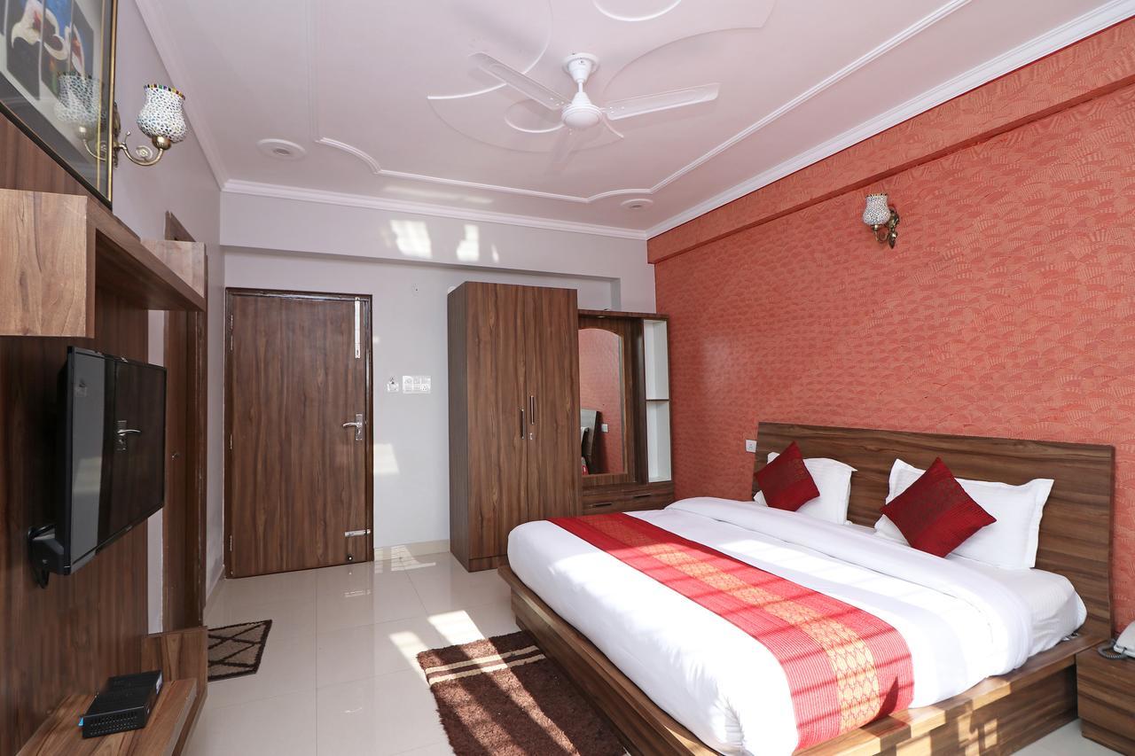 Oyo 11877 Royal Residency Hotel New Tehri Exterior photo